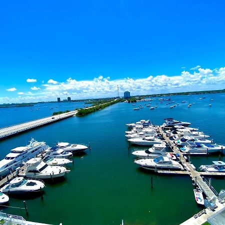 Premium Modern Waterfront Apartment With Miami Skyline View On The Bay 5 Mins Drive To Miami Beach With Free Parking Esterno foto