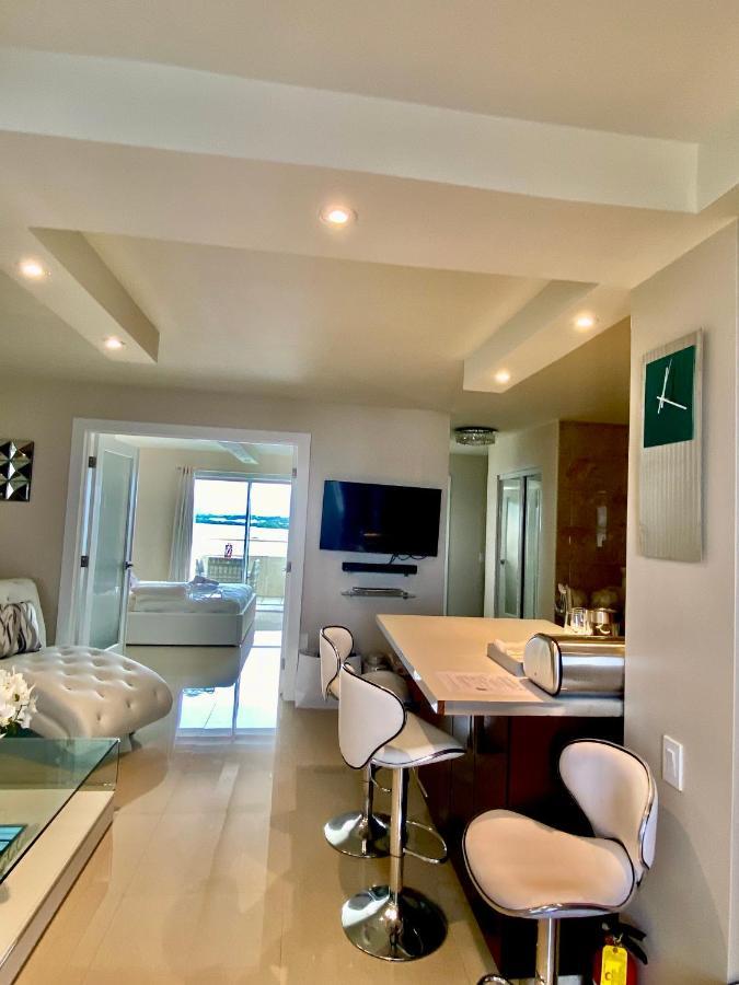 Premium Modern Waterfront Apartment With Miami Skyline View On The Bay 5 Mins Drive To Miami Beach With Free Parking Esterno foto