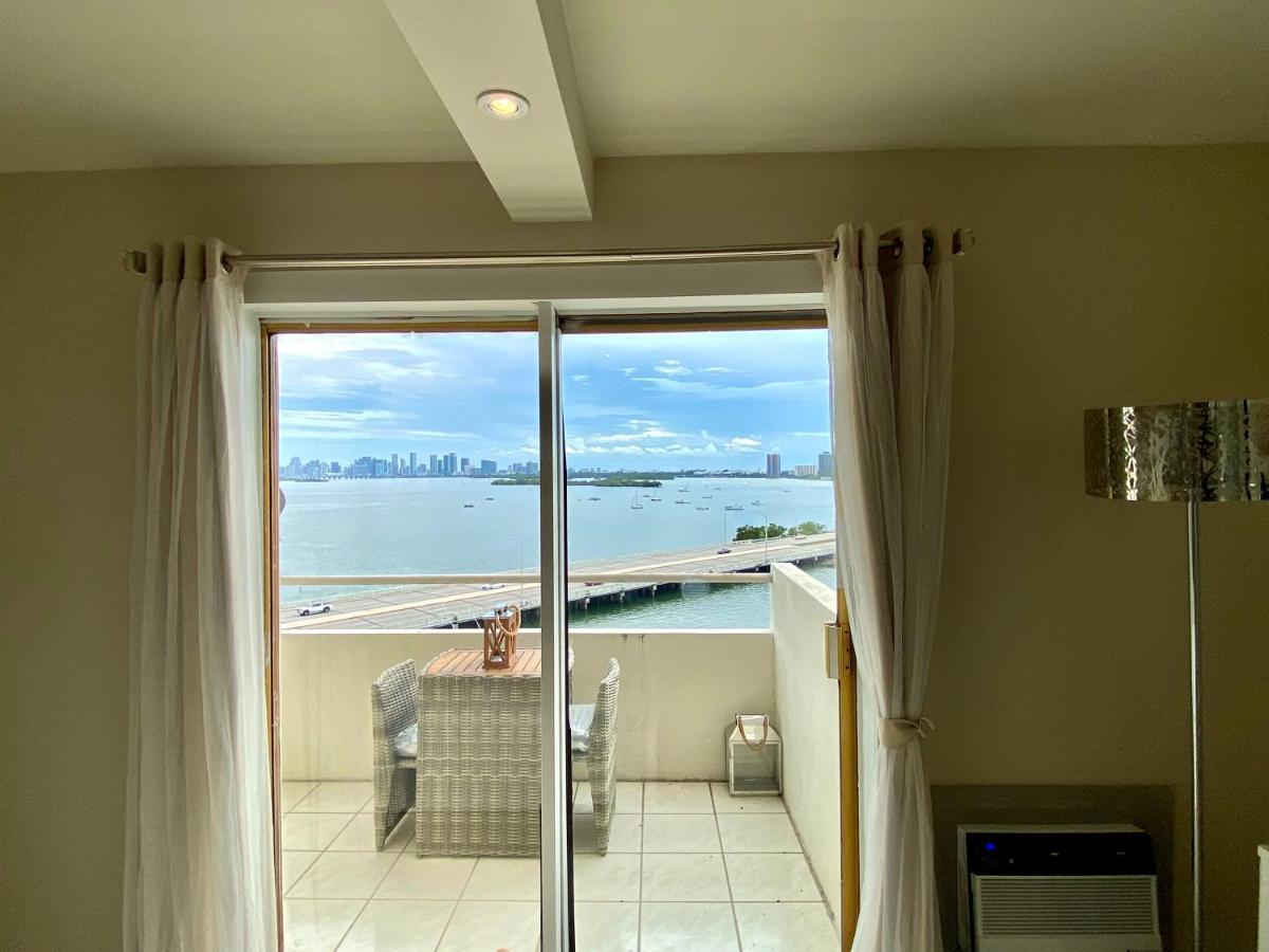 Premium Modern Waterfront Apartment With Miami Skyline View On The Bay 5 Mins Drive To Miami Beach With Free Parking Esterno foto