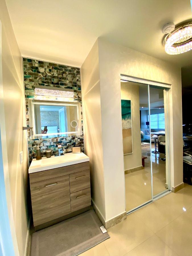 Premium Modern Waterfront Apartment With Miami Skyline View On The Bay 5 Mins Drive To Miami Beach With Free Parking Esterno foto